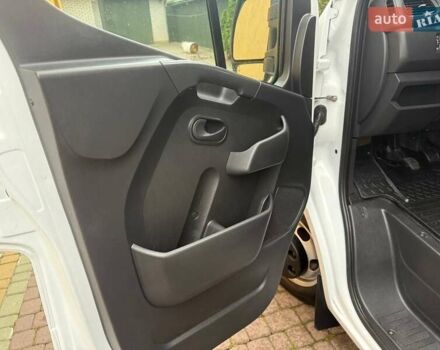 Белый Рено Мастер, объемом двигателя 2.3 л и пробегом 342 тыс. км за 29999 $, фото 53 на Automoto.ua