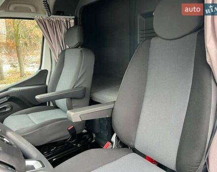 Белый Рено Мастер, объемом двигателя 2.3 л и пробегом 330 тыс. км за 21999 $, фото 65 на Automoto.ua