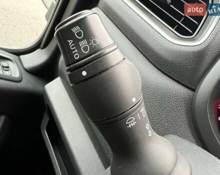 Белый Рено Мастер, объемом двигателя 2.3 л и пробегом 312 тыс. км за 22500 $, фото 24 на Automoto.ua