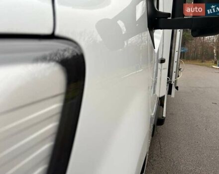 Белый Рено Мастер, объемом двигателя 2.3 л и пробегом 248 тыс. км за 21500 $, фото 49 на Automoto.ua