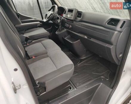 Белый Рено Мастер, объемом двигателя 2.3 л и пробегом 263 тыс. км за 19999 $, фото 59 на Automoto.ua