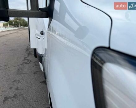 Белый Рено Мастер, объемом двигателя 2.3 л и пробегом 330 тыс. км за 21999 $, фото 44 на Automoto.ua