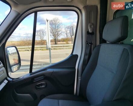 Белый Рено Мастер, объемом двигателя 2.3 л и пробегом 283 тыс. км за 19999 $, фото 35 на Automoto.ua