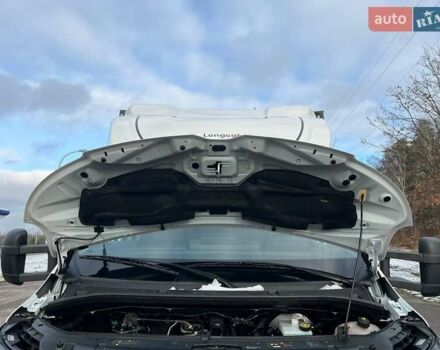 Белый Рено Мастер, объемом двигателя 2.3 л и пробегом 330 тыс. км за 21999 $, фото 89 на Automoto.ua