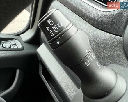 Белый Рено Мастер, объемом двигателя 2.3 л и пробегом 248 тыс. км за 21500 $, фото 75 на Automoto.ua