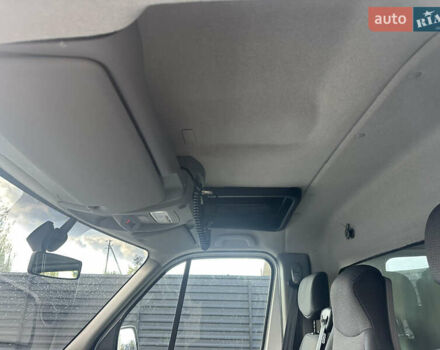 Белый Рено Мастер, объемом двигателя 2.3 л и пробегом 420 тыс. км за 20200 $, фото 22 на Automoto.ua