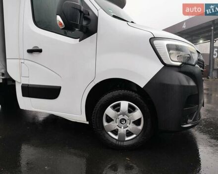 Белый Рено Мастер, объемом двигателя 2.3 л и пробегом 283 тыс. км за 19999 $, фото 7 на Automoto.ua