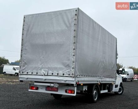 Белый Рено Мастер, объемом двигателя 2.3 л и пробегом 316 тыс. км за 19999 $, фото 2 на Automoto.ua