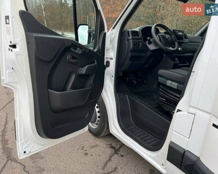 Белый Рено Мастер, объемом двигателя 2.3 л и пробегом 330 тыс. км за 21999 $, фото 52 на Automoto.ua