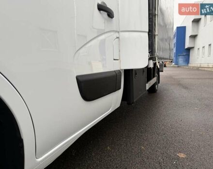 Белый Рено Мастер, объемом двигателя 2.3 л и пробегом 290 тыс. км за 19950 $, фото 7 на Automoto.ua