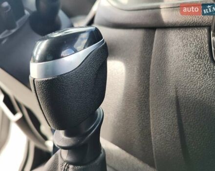 Белый Рено Мастер, объемом двигателя 2.3 л и пробегом 306 тыс. км за 19999 $, фото 24 на Automoto.ua