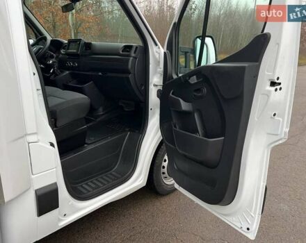 Белый Рено Мастер, объемом двигателя 2.3 л и пробегом 248 тыс. км за 21500 $, фото 71 на Automoto.ua