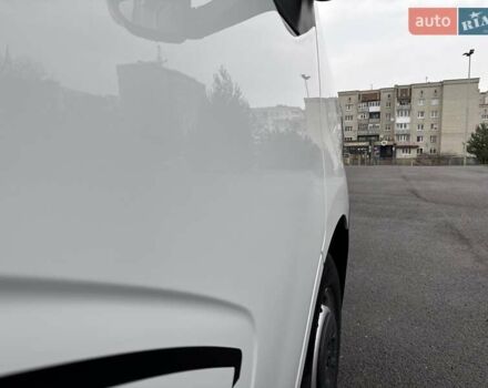 Білий Рено Мастєр, об'ємом двигуна 2.3 л та пробігом 330 тис. км за 19500 $, фото 46 на Automoto.ua