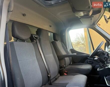 Белый Рено Мастер, объемом двигателя 2.3 л и пробегом 244 тыс. км за 18200 $, фото 83 на Automoto.ua