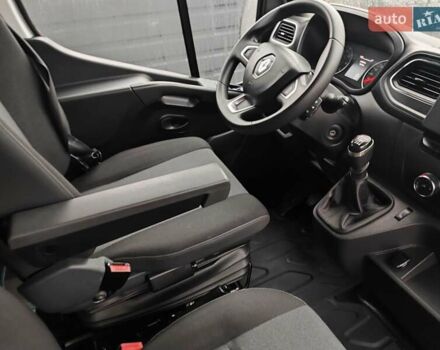 Белый Рено Мастер, объемом двигателя 2.3 л и пробегом 263 тыс. км за 19999 $, фото 50 на Automoto.ua