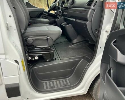 Білий Рено Мастєр, об'ємом двигуна 2.3 л та пробігом 347 тис. км за 20500 $, фото 80 на Automoto.ua