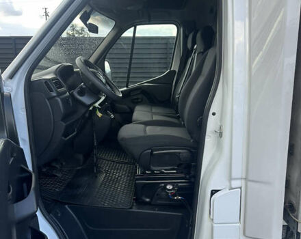 Белый Рено Мастер, объемом двигателя 2.3 л и пробегом 420 тыс. км за 20200 $, фото 14 на Automoto.ua