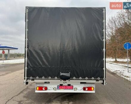 Белый Рено Мастер, объемом двигателя 2.3 л и пробегом 330 тыс. км за 21999 $, фото 4 на Automoto.ua