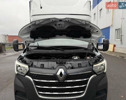 Белый Рено Мастер, объемом двигателя 2.3 л и пробегом 290 тыс. км за 19950 $, фото 74 на Automoto.ua