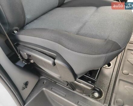 Белый Рено Мастер, объемом двигателя 2.3 л и пробегом 283 тыс. км за 19999 $, фото 33 на Automoto.ua