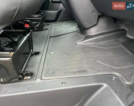 Білий Рено Мастєр, об'ємом двигуна 2.3 л та пробігом 347 тис. км за 20500 $, фото 78 на Automoto.ua