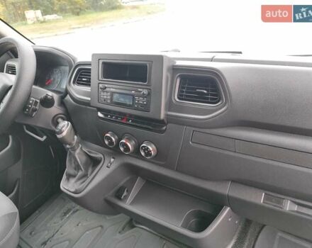 Білий Рено Мастєр, об'ємом двигуна 2.3 л та пробігом 283 тис. км за 19499 $, фото 36 на Automoto.ua