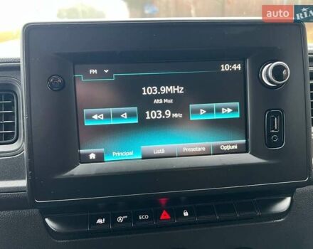 Белый Рено Мастер, объемом двигателя 2.3 л и пробегом 248 тыс. км за 21500 $, фото 64 на Automoto.ua