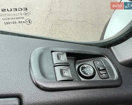 Белый Рено Мастер, объемом двигателя 2.3 л и пробегом 248 тыс. км за 21500 $, фото 54 на Automoto.ua