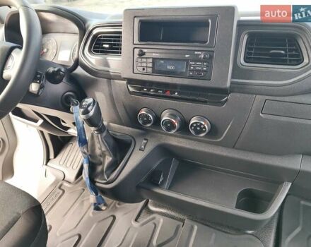 Белый Рено Мастер, объемом двигателя 2.3 л и пробегом 306 тыс. км за 19999 $, фото 19 на Automoto.ua