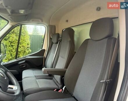 Белый Рено Мастер, объемом двигателя 2.3 л и пробегом 342 тыс. км за 29999 $, фото 47 на Automoto.ua