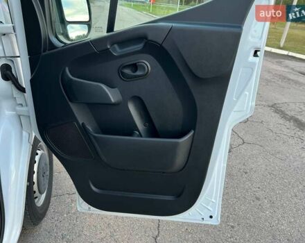 Белый Рено Мастер, объемом двигателя 2.3 л и пробегом 312 тыс. км за 22500 $, фото 39 на Automoto.ua