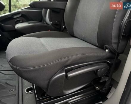 Белый Рено Мастер, объемом двигателя 2.3 л и пробегом 290 тыс. км за 19950 $, фото 47 на Automoto.ua