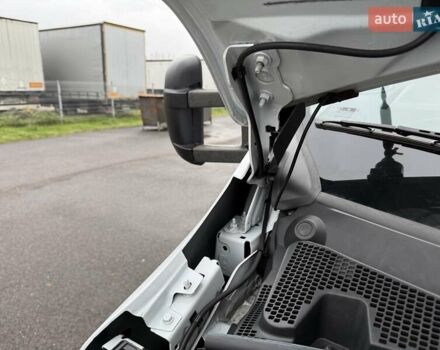 Білий Рено Мастєр, об'ємом двигуна 2.3 л та пробігом 330 тис. км за 19500 $, фото 84 на Automoto.ua