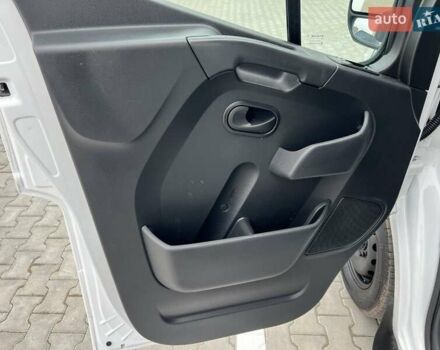 Білий Рено Мастєр, об'ємом двигуна 2.3 л та пробігом 280 тис. км за 19998 $, фото 19 на Automoto.ua