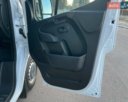 Білий Рено Мастєр, об'ємом двигуна 2.3 л та пробігом 291 тис. км за 21700 $, фото 42 на Automoto.ua