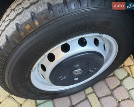 Белый Рено Мастер, объемом двигателя 2.3 л и пробегом 244 тыс. км за 18200 $, фото 8 на Automoto.ua