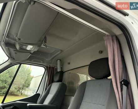 Белый Рено Мастер, объемом двигателя 2.3 л и пробегом 290 тыс. км за 19950 $, фото 51 на Automoto.ua