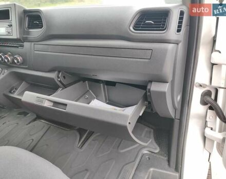 Білий Рено Мастєр, об'ємом двигуна 2.3 л та пробігом 286 тис. км за 19999 $, фото 11 на Automoto.ua