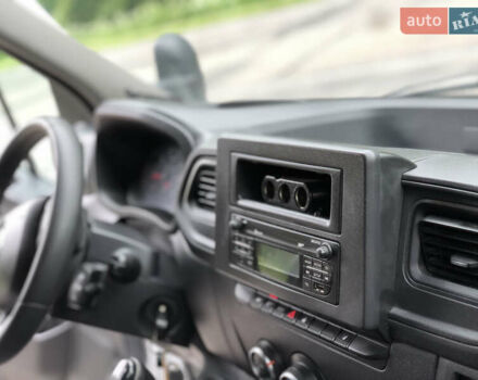 Белый Рено Мастер, объемом двигателя 2.3 л и пробегом 290 тыс. км за 19300 $, фото 11 на Automoto.ua