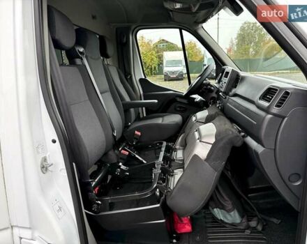 Белый Рено Мастер, объемом двигателя 2.3 л и пробегом 316 тыс. км за 19999 $, фото 26 на Automoto.ua