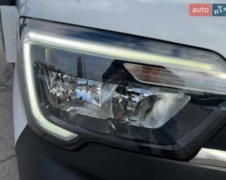 Белый Рено Мастер, объемом двигателя 2.3 л и пробегом 330 тыс. км за 21999 $, фото 43 на Automoto.ua