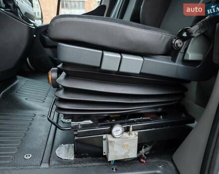 Белый Рено Мастер, объемом двигателя 2.3 л и пробегом 362 тыс. км за 18500 $, фото 16 на Automoto.ua