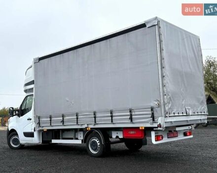 Белый Рено Мастер, объемом двигателя 2.3 л и пробегом 316 тыс. км за 19999 $, фото 3 на Automoto.ua