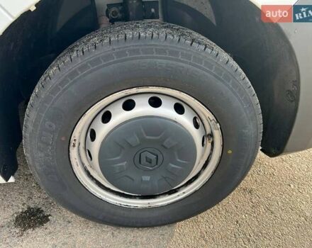 Белый Рено Мастер, объемом двигателя 2.3 л и пробегом 330 тыс. км за 21999 $, фото 42 на Automoto.ua