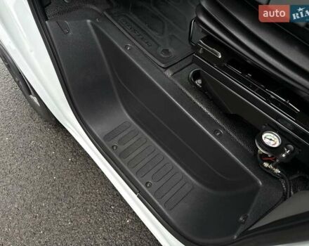 Білий Рено Мастєр, об'ємом двигуна 2.3 л та пробігом 330 тис. км за 19500 $, фото 48 на Automoto.ua