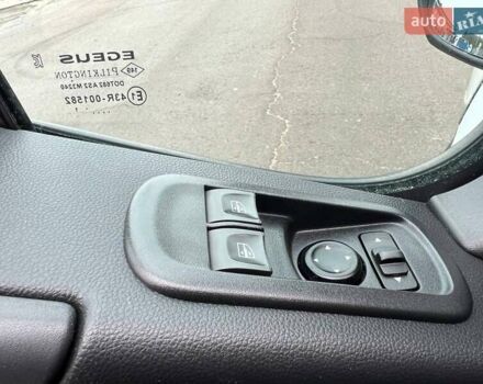 Білий Рено Мастєр, об'ємом двигуна 2.3 л та пробігом 347 тис. км за 20500 $, фото 58 на Automoto.ua