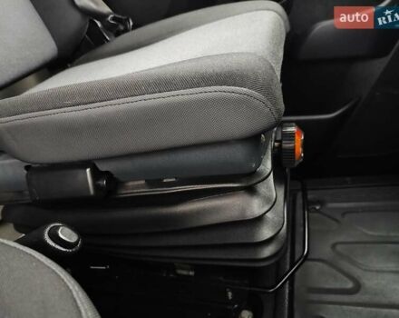 Белый Рено Мастер, объемом двигателя 2.3 л и пробегом 263 тыс. км за 19999 $, фото 49 на Automoto.ua