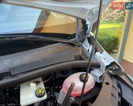 Белый Рено Мастер, объемом двигателя 2.3 л и пробегом 244 тыс. км за 18200 $, фото 90 на Automoto.ua