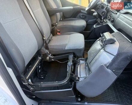 Белый Рено Мастер, объемом двигателя 2.3 л и пробегом 244 тыс. км за 18200 $, фото 88 на Automoto.ua