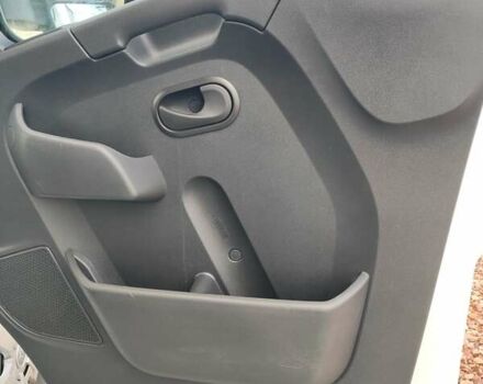 Белый Рено Мастер, объемом двигателя 2.3 л и пробегом 283 тыс. км за 19999 $, фото 32 на Automoto.ua